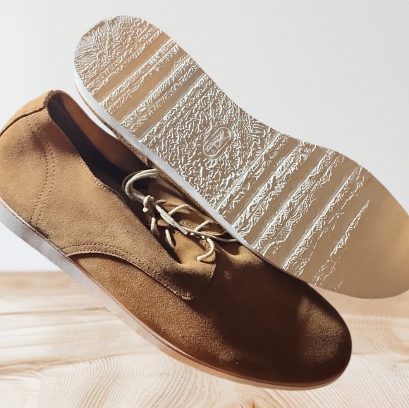 Nisolo Suede “Lightweight 1x Derby” Shoe in tan, size 12 NIB - Picture 2 of 4